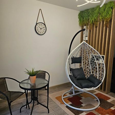 Ewa Green Towers Питещ Екстериор снимка